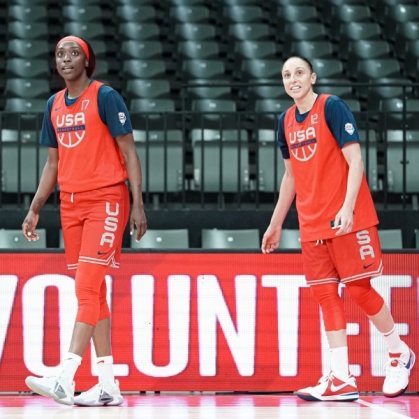 Kahleah Copper with Diana Taurasi of Team USA